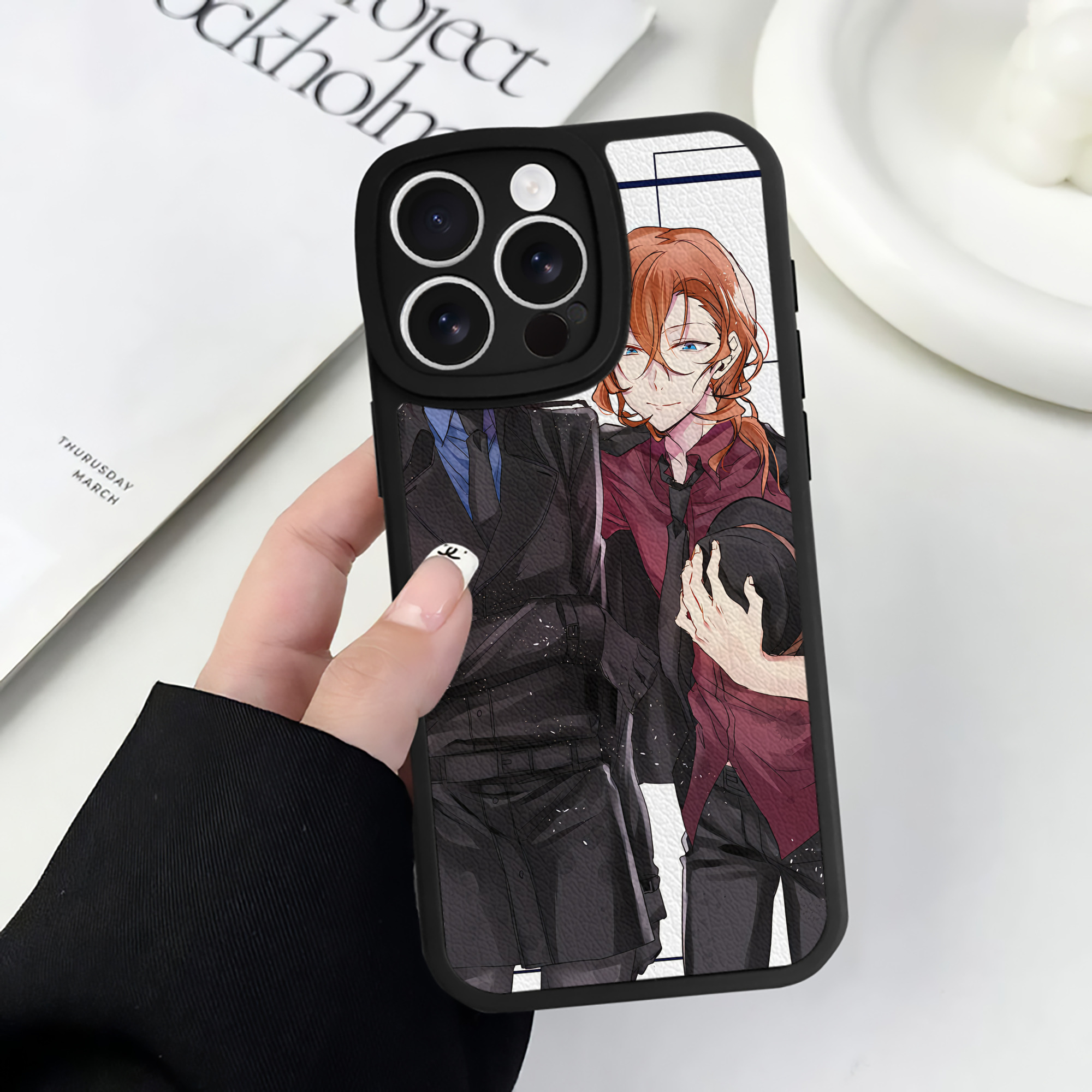 （画像用） 文豪ストレイドッグス Bungo Stray Dogs 【iPhone 16シリーズ対応】シリコンスマホケース（レザー調） 材質：シリコン